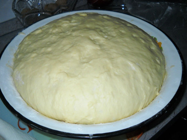 Дрожжевое тесто для жаренных пирожков