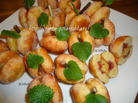 Итальянские булочки-персики